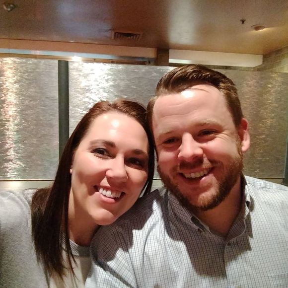 Meet your Posher, Nicole - Picture 1 of 1